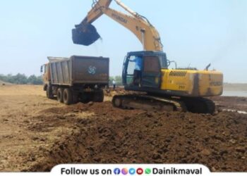 Transport vehicles carrying silt from lake should not be obstructed directives from Minister Sanjay Rathod