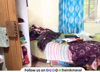 Thieves broke into 16 houses as soon as Patan village Maval was evacuated making off with gold silver cash